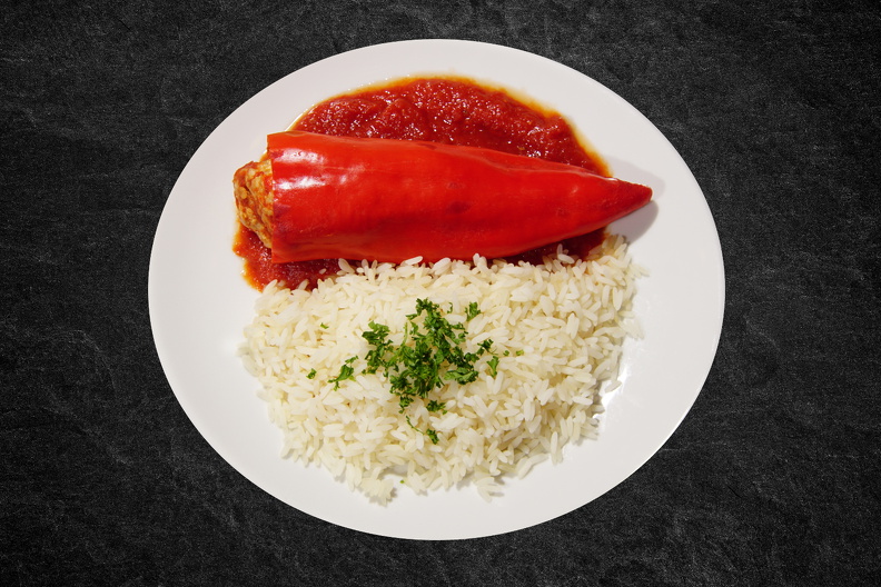 gefüllter Spitzpaprika mit Reis.jpg